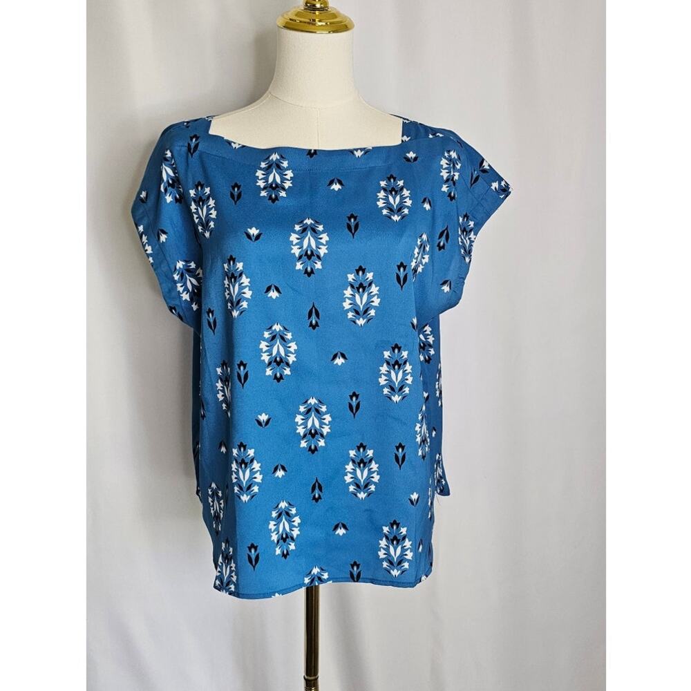 Ann Taylor M Teal Blue Floral Print Cap Sleeve Boatneck Blouse